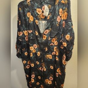 Torrid beautiful  3/4 sleeve dress with pockets